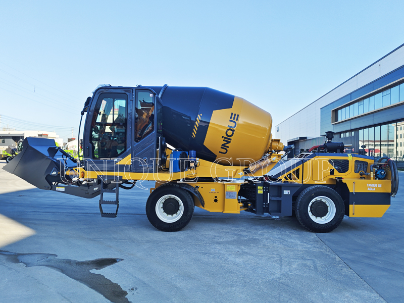 Best Selling 3.5M3 Self Loading Concrete Mixer Truck