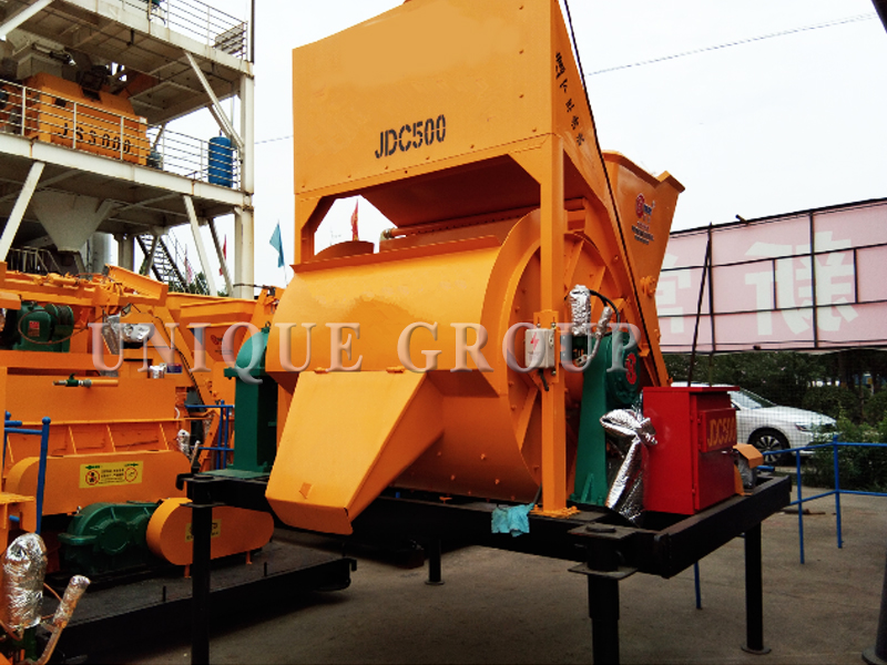 concrete mixers -2.jpg