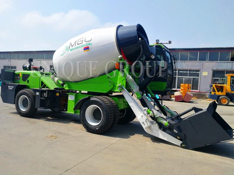 self loading concrete mixer.jpg